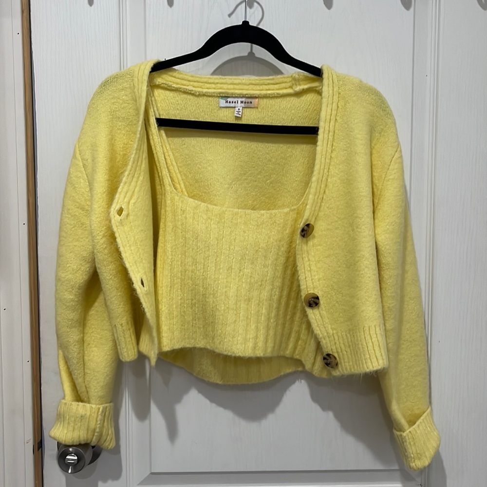 Cute mellow yellow crop top with sweater brand new not worn.